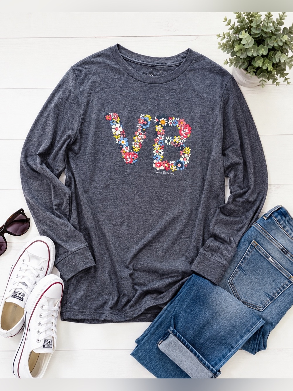 Vera Bradley Women’s XL Gray Floral Logo Long Sleeve T-Shirt VB Graphic Tee